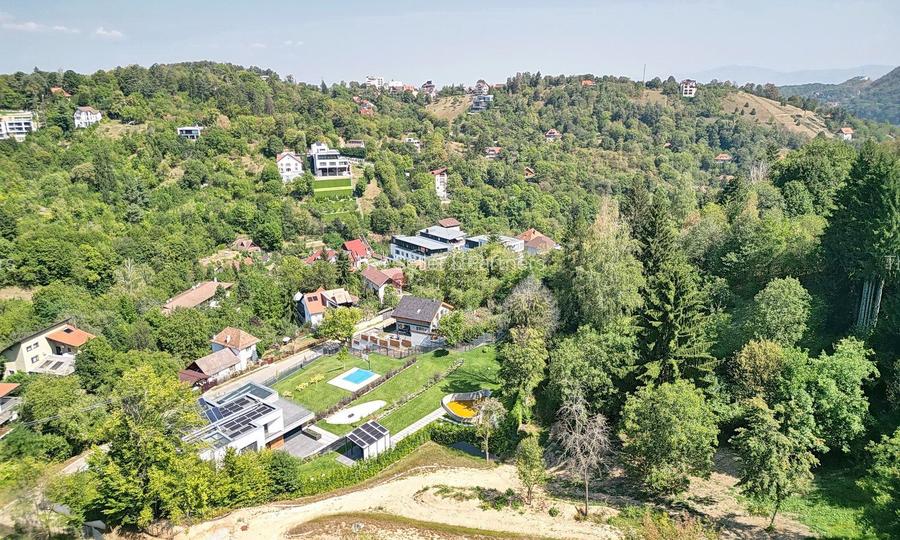 Teren intravilan zona Schei - 9