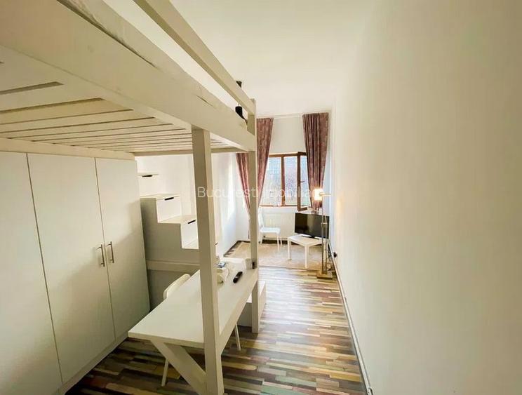 Garsoniera,Parcul Izvor,Metrou,Parc,Centra Propie,Mobilata Utilata,et.2/4 - 4