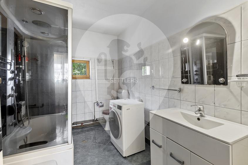 Casa singur in curte Schei - 19