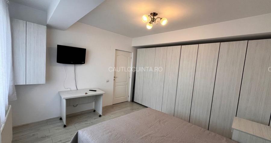 Vila Tunari/ Curte/ disponibila/ 2 locuri parcare - 3