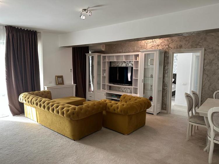 Mamaia - Apartament 112 mp, situat la 100 m de plaja, parcare privata