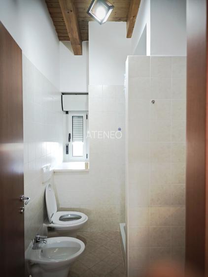 De închiriat  – Penthouse modern, strada Vasile Loichița, complex Ring - 12