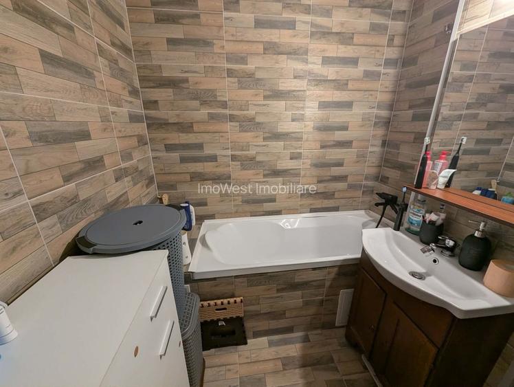 Lipovei | 3 Camere  | Etaj Intermediar | Centrala proprie. - 6