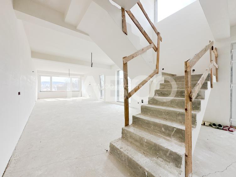 Casa cuplata semifinisata de vanzare in Dambul Rotund cu garaj - 2