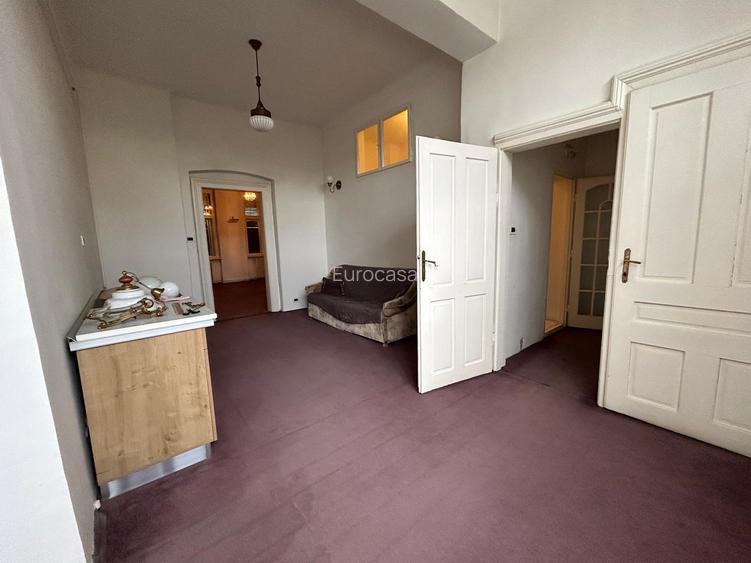 doua camere plus spatii comune, zona excelenta, cladire istorica - 3