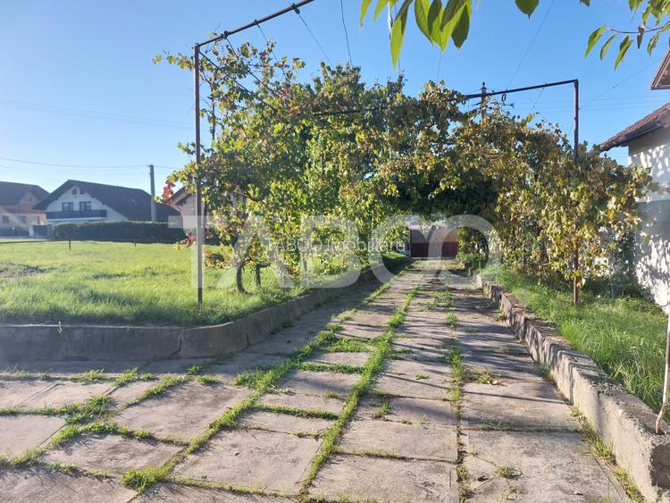 Teren intravilan 1298  mp PUZ toate utilitatile zona buna Cisnadie - 11