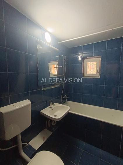 Apartament 2 camere, de vânzare,  Între Lacuri, decomandat, str. Jiului,  etj 1 - 6