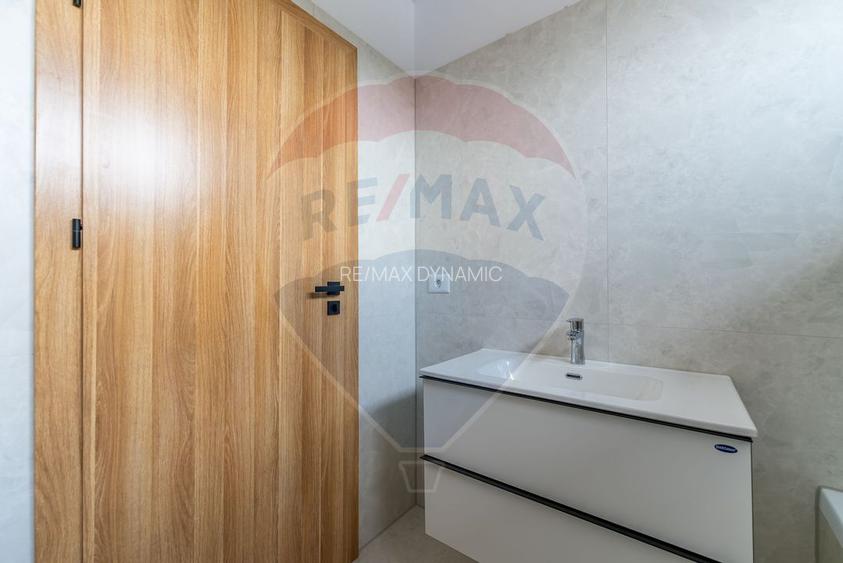 Apartament cu terasă și 2 parcări - Complex nou central - 14
