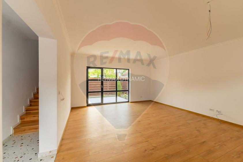 Casa eleganta si spatioasa - in complex privat, zona centrala Arad - 7