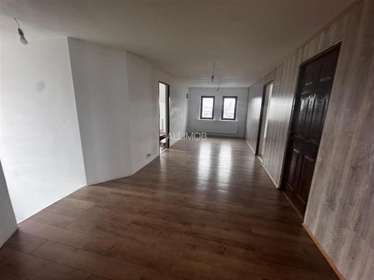 Casa 7 camere in Manesti. - 17