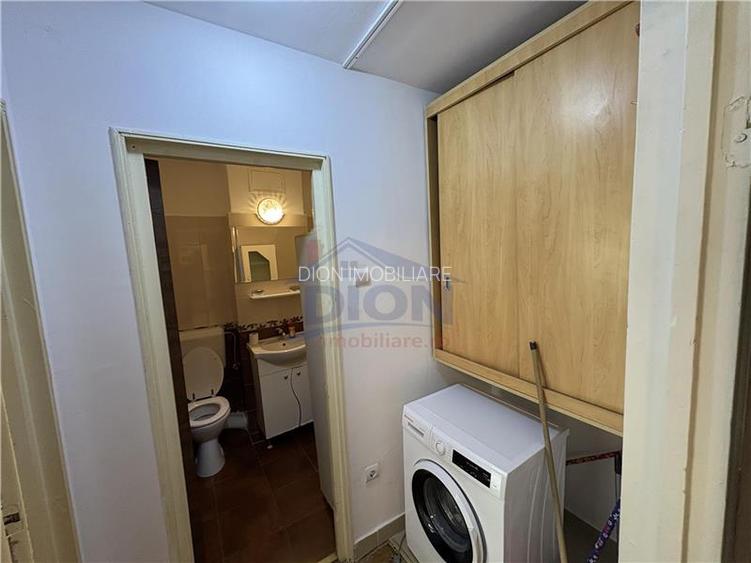 Obregia - Fantana Florilor,  bloc retras de la bulevard - 5