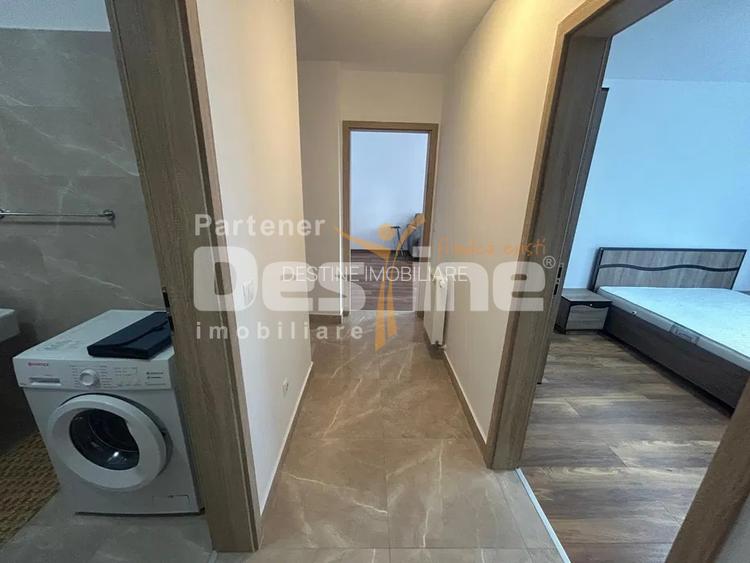 Apartament cu 3 camere, cu balcon si loc de parcare inclus, situat in Tractorul - 7