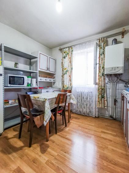 Vand apartament 4 camere - 8