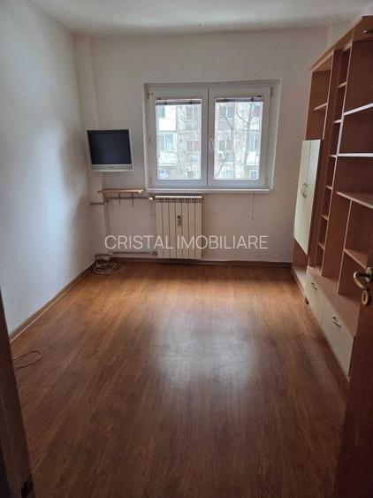 De vanzare apartament 3 camere Gorjului - 3