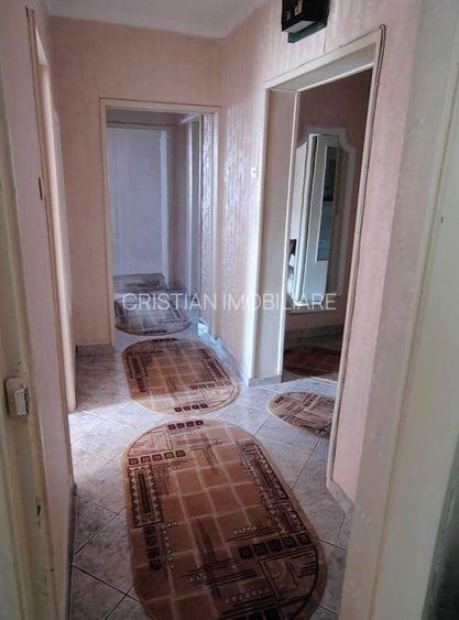 Ap 3 cam. conf 1, decomandat, 2 balcoane, etaj 3, mobilat si utilat - 4