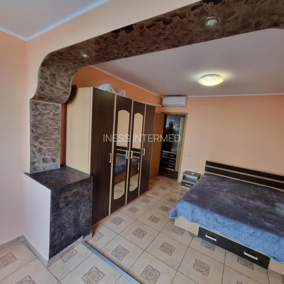 PIATA UNIRII , BD IC BRATIANU, LANGA METROU, AP 2 CAM MOBILAT SI UTILAT - 11