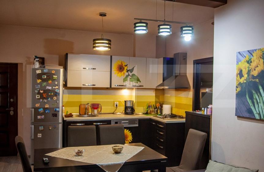 Apartament in vila, 80mp  loc parcare, mobilat, zona Centru Istoric 530 mp curte - 4