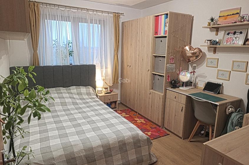 Vând apartement 5 camere + garaje la demisol zona Vlaicu-Stupilor - 6