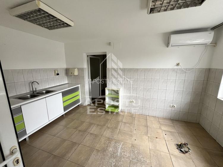 Spatiu comercial 42 mp cu intrare din strada zona Rebreanu - SAD - 2