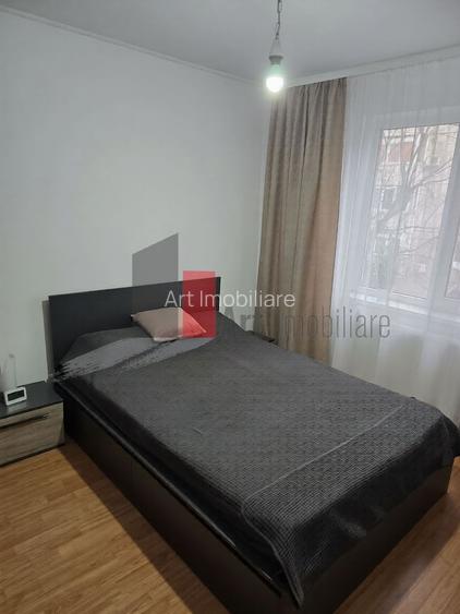 0% Comision, Apartament de vanzare 3 camere, et 2/8, Aparatorii Patriei - 4