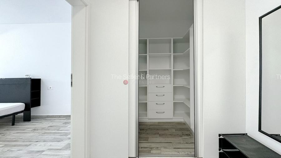 Suprafata Generoasa Zona Tractorul - 10