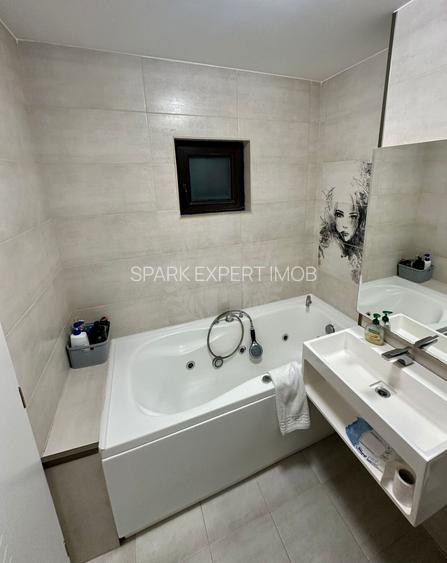 //4 CAMERE ULTRACENTRAL// 93 MP// 2 BALCOANE INCHISE//BOXA LA SUBSOL// - 8