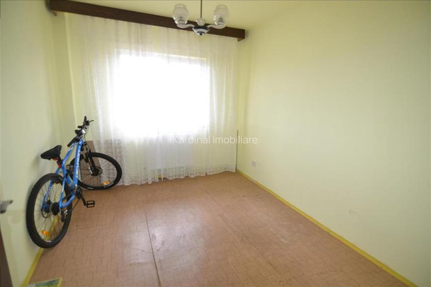 Apartament 3 camere,2 bai,zona Judetean - 6