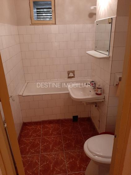 Apartament cu 2 camere decomandat , situat in cartierul Astra, Calea Bucuresti - 4
