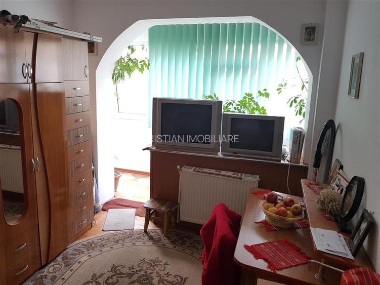 2 camere confort 1 Hipodrom parter cu balcon - 3