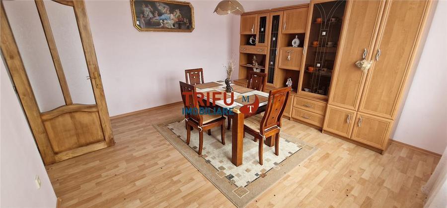 Casa de vanzare 6 camere zona Cetate