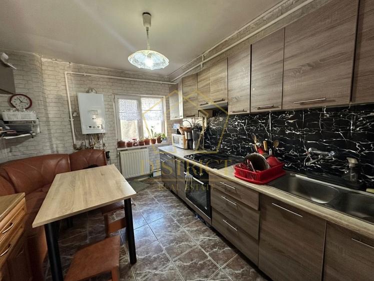 Apartament spatios cu 4 camere | Zona Sagului