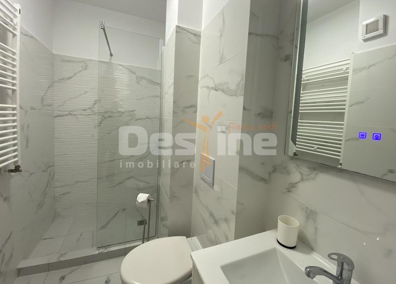 Garsoniera lux cu balcon si loc de parcare inclus, cu bariera, Coresi