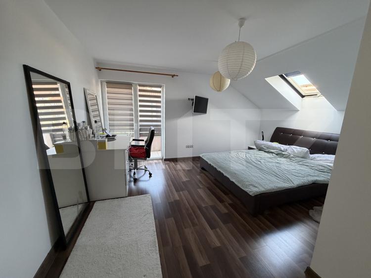 Casa cu 4 camere,baie, bucatarie, teren 800 mp
