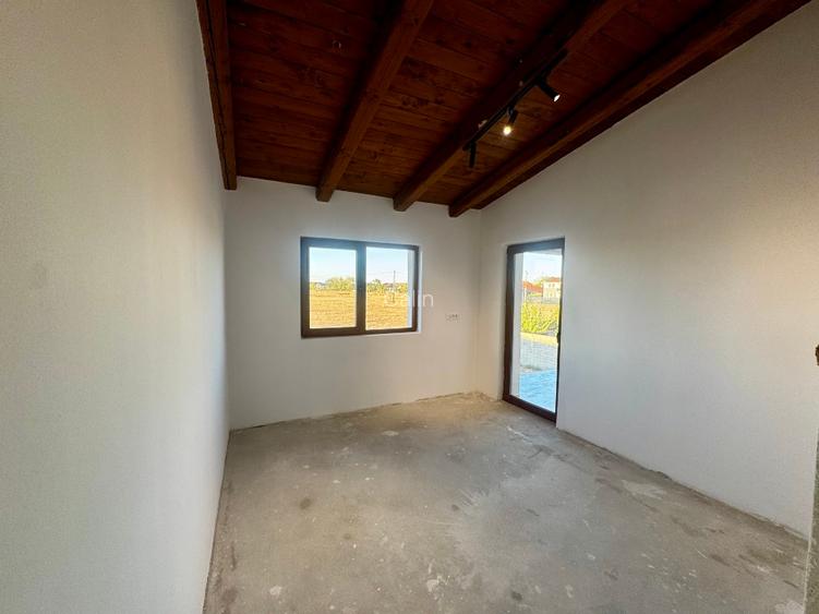 Casă 5 dormitoare design italian | 199 mp utili | 652 mp teren | Panouri 9,3 kW - 12