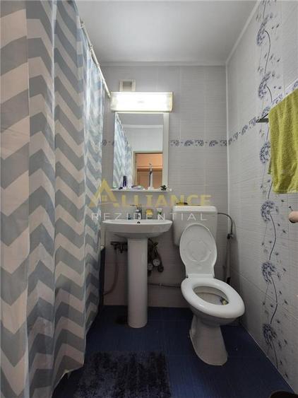 De vânzare apartament 3 camere - Decomandat, Etaj 1 - Bld. Camil Ressu