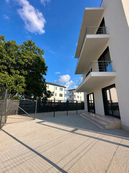 Apartament 2 camere decomandat/75 mp curte proprie/Soseaua Oltenitei