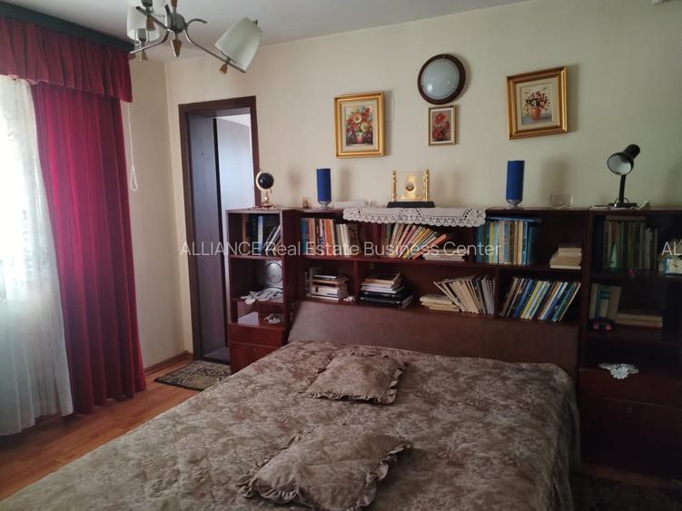 NEGRU VODA(cod04)-Casa 5 camere- Central - 16