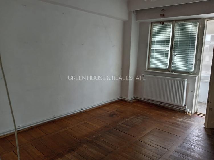 Apartament 3 camere decomandat, Bulevardul Decebal - 8