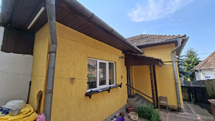 De vanzare casa singur in curte, 2 camere, Tg. Mures, Zona centrala