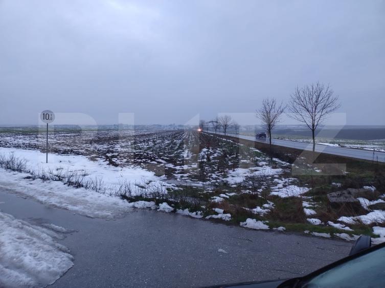 Teren intravilan Mischii DN 65C, 17000 mp, toate utilitățile