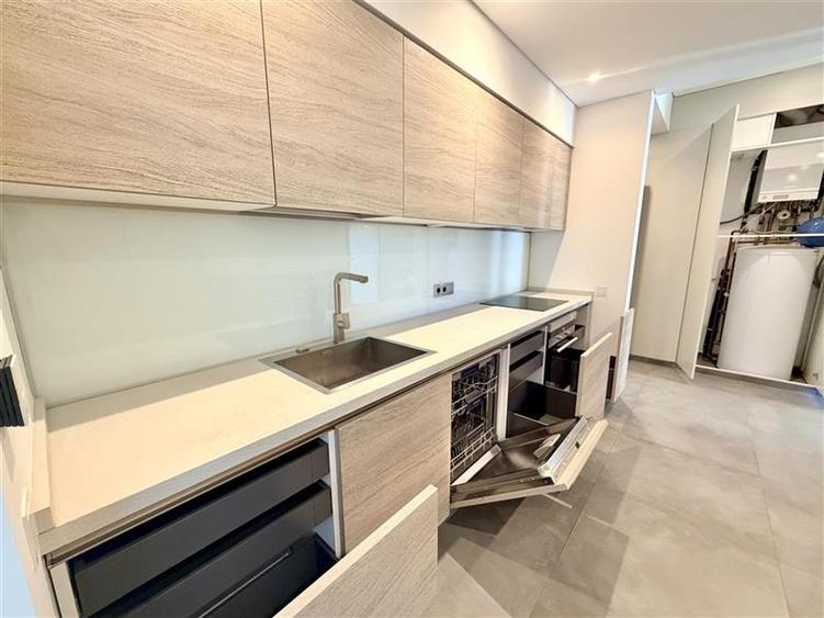 EXCLUSIV | 4 Camere | 3 bai | 2 Locuri de Parcare |Terasa Perimetrala de 117.84