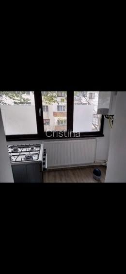 Inchiriez in Mazepa2 apartament 2 camere etaj1 - 5