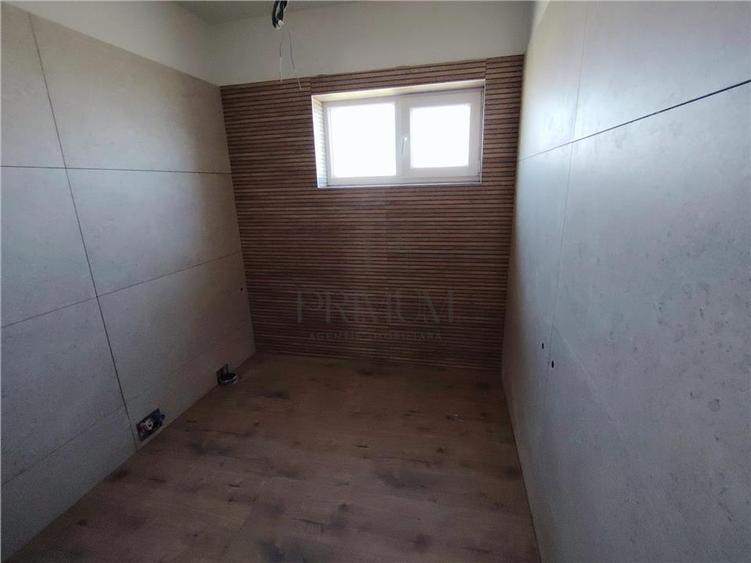 Duplex spatios - personalizare interioara - zona populata