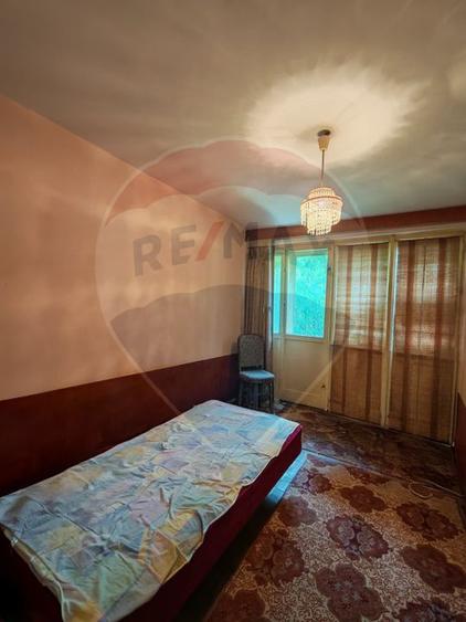 Apartament cu 4 camere la 5 minute de Scoala NR 24