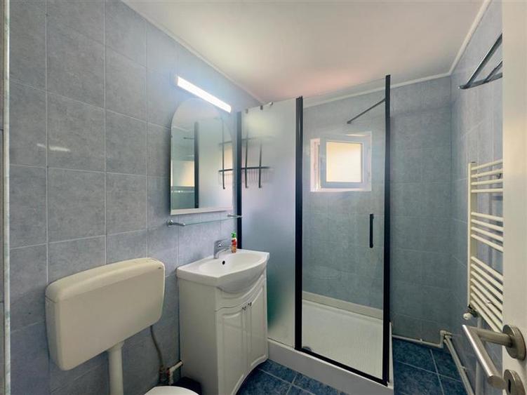 Apartament 3 camere decomandat,Clopotari,Nicolina Lidl