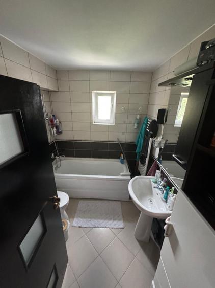 Apartament 3 camere, parcare, bloc nou, cartier Manastur
