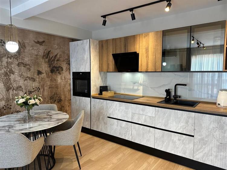 INVESTITIE 3 CAMERE MOBILAT MODERN