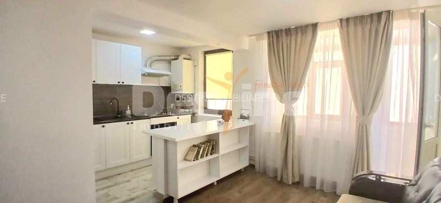 Apartament semidecomandat - 2