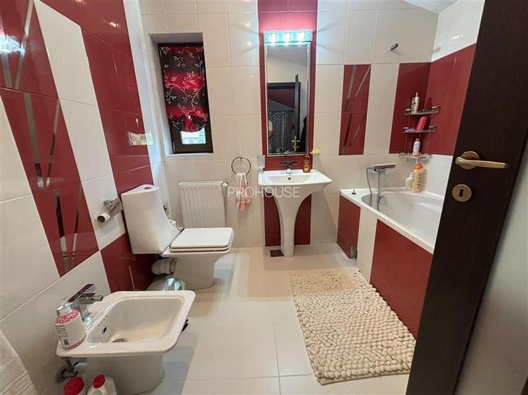 Casa exclusivista - complet mobilata si utilata - la doar 2,7 km de centrul oras - 19