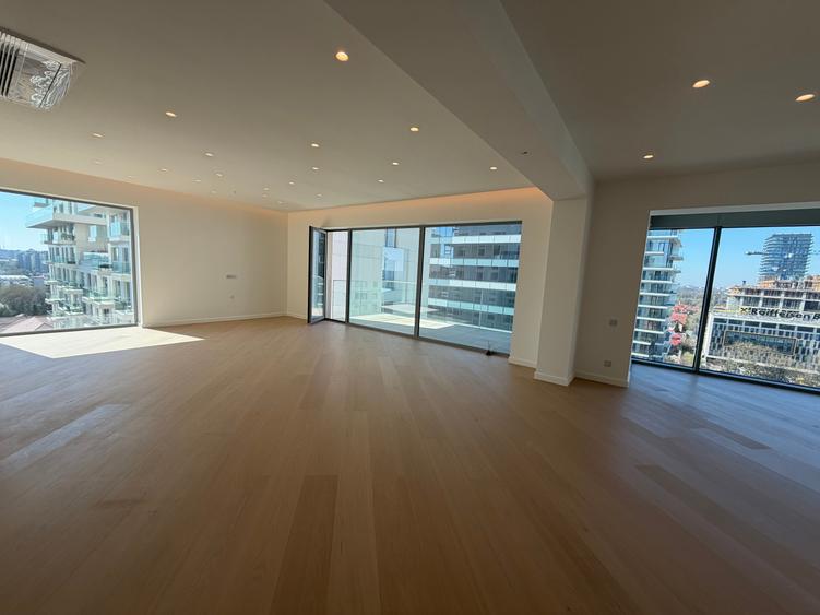 Apartament în Aviatiei Towers,singur pe etaj,parcare valabilă